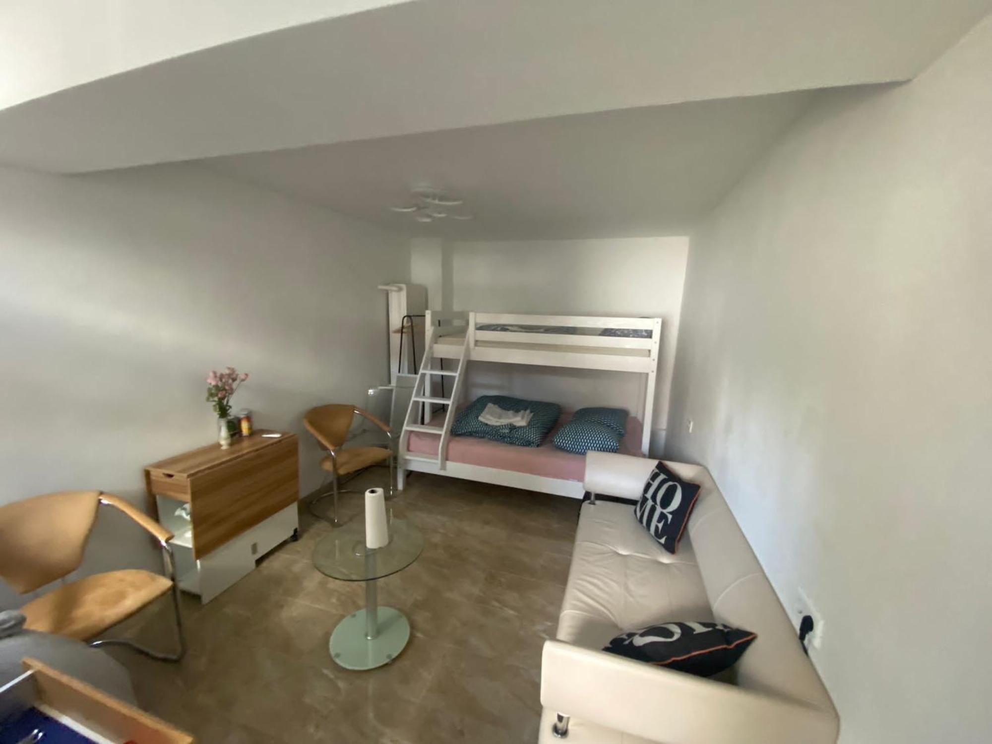 Gemuetliche Gaeste Suite Fuer Ruhige Naechte. Zentral Ichenhausen Exterior foto