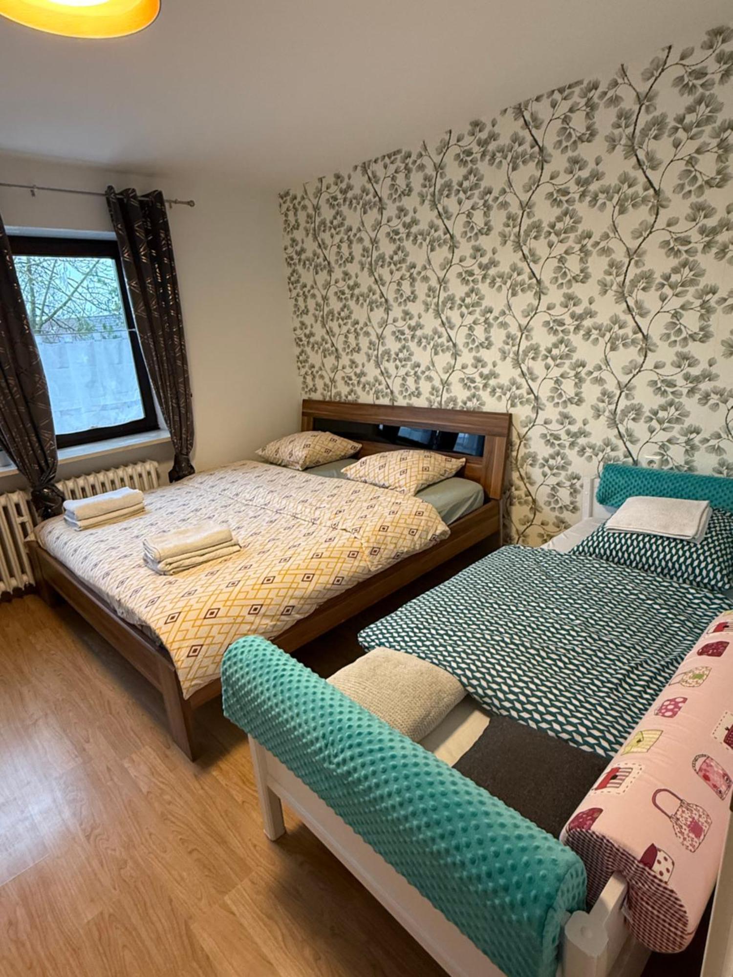 Gemuetliche Gaeste Suite Fuer Ruhige Naechte. Zentral Ichenhausen Exterior foto
